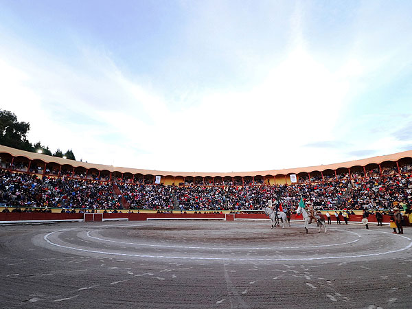 Paseillo con plaza llena