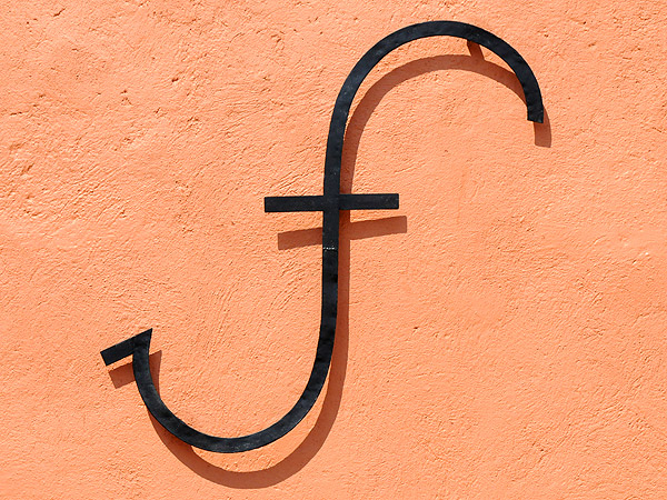 El fierro de la casa queretana