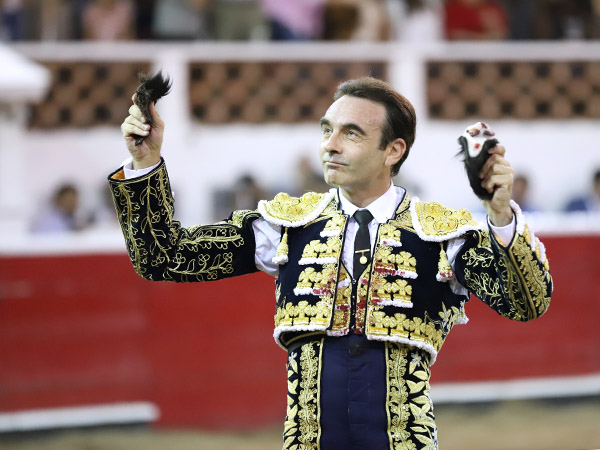 Inici� temporada con dos orejas