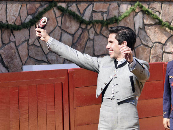 Lorenzo Garza consigui un apndice