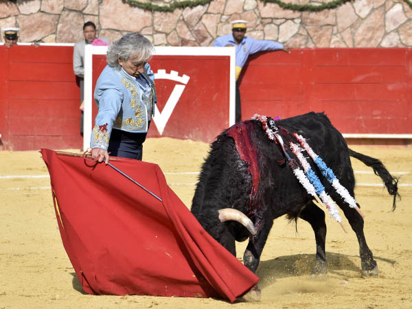 Un muletazo de Marco Sirvent
