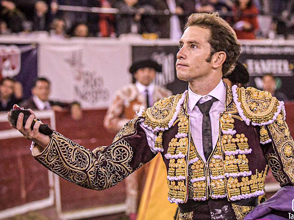 Le cort� un ap�ndice