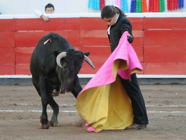 Marypaz Torres, cort� una oreja