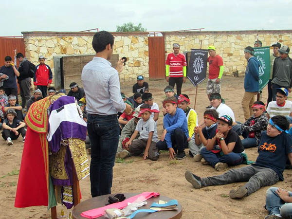 Su charla cautiv� a los j�venes