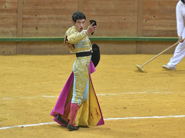 Tarde de dos trofeos