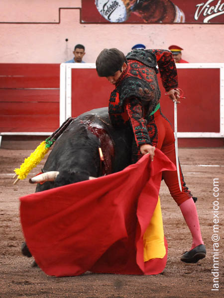 Ce�ido por el izquierdo