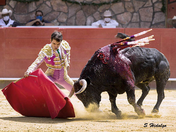 El paso de Mc�as en 5 Villas