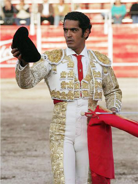 Dedicando su actuaci�n