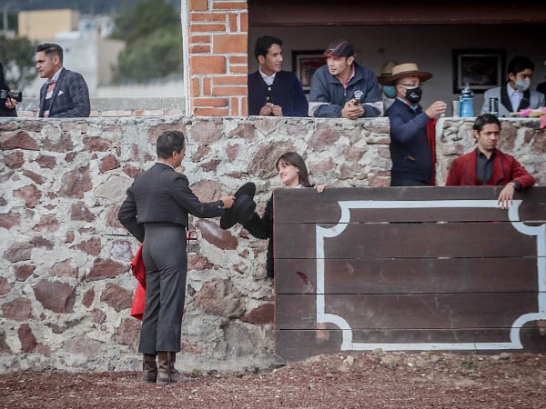El brindis de Luis para Fernanda