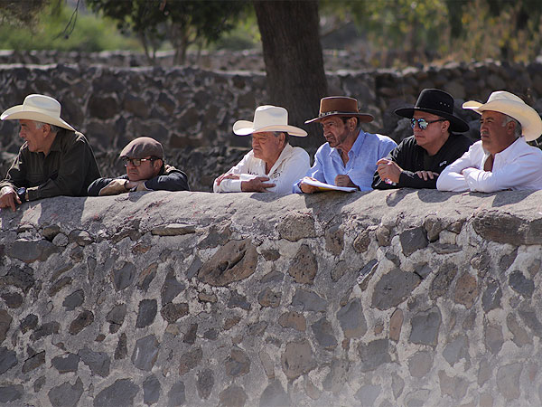 Atentos y en silencio