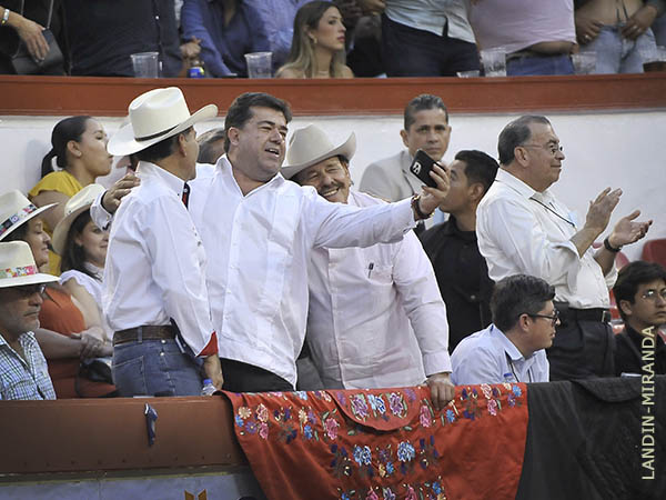 Haces y Guadiana con el gobernador