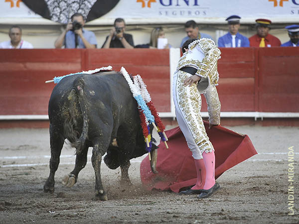 A emular las haza�as del maestro