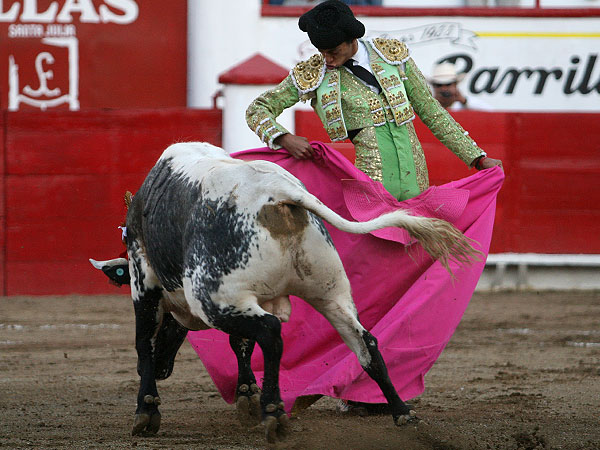 Flores recibe al cuarto