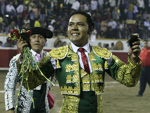 El p�blico exigi� las orejas