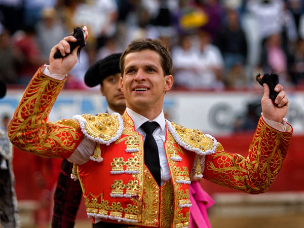 Gran faena y dos orejas