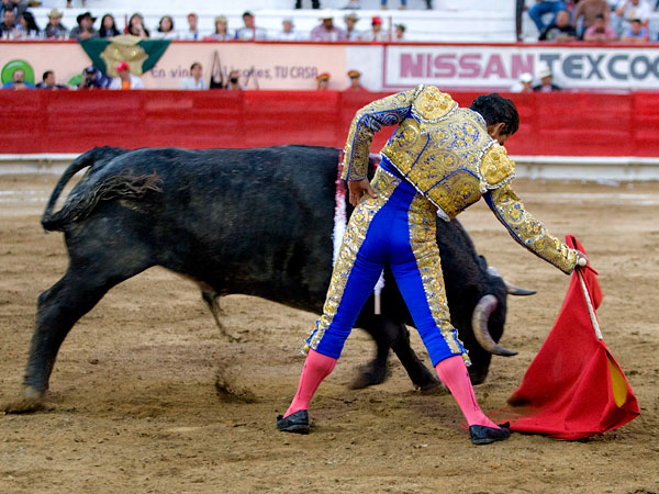 Intentando por derecha