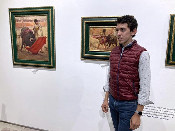 C�sar y la obra de Flores