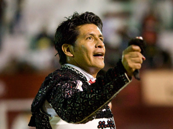 Oreja ganada a pulso