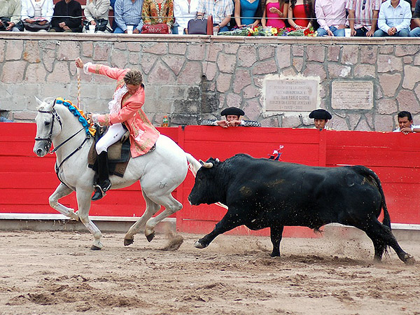 Recibiendo al primero Rodrigo