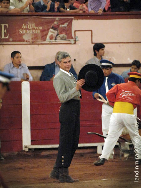 Saludos en el tercio