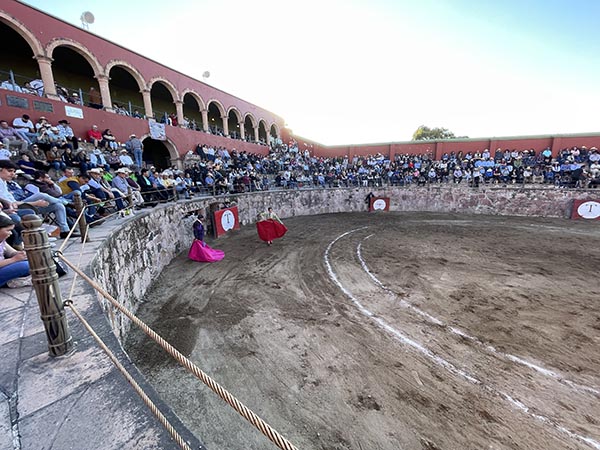 Antigua plaza de Ca�adas