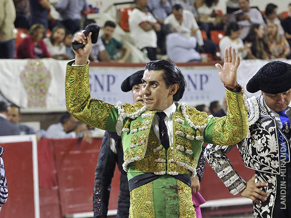 Juan Luis pase� un ap�ndice