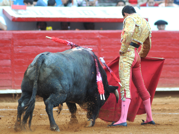 Sentado en los ri�ones (T.A)