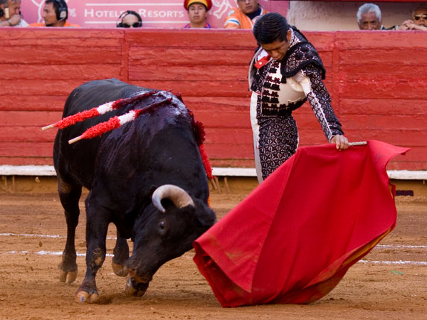 Con la izquierda (S.H)