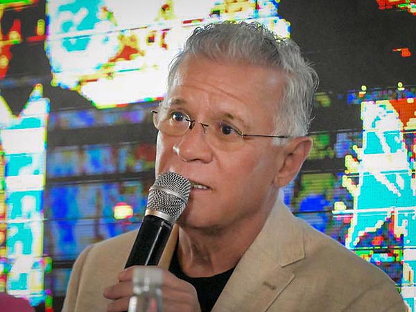 Paqu�n Gonz�lez, del patronato