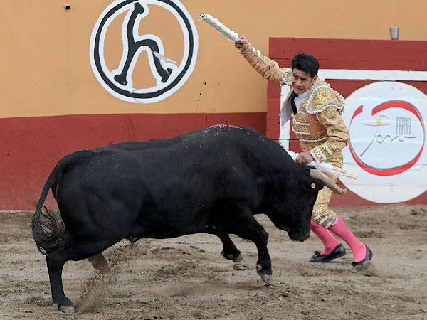 Espectacular con las banderillas