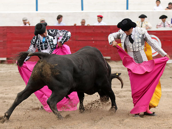 Los Mac�as al alimon