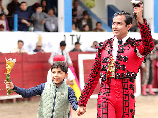 Pele�ndo las palmas