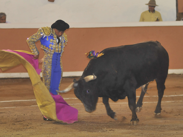 Zotoluco remata con la capa