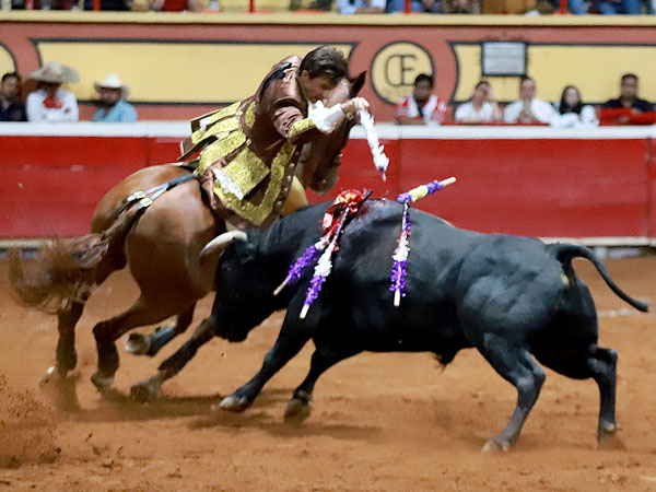 Tarde de esfuerzo y torer�a