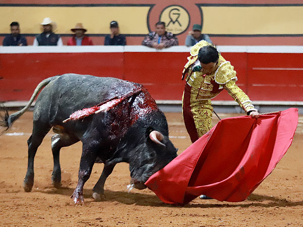 Trazo extraordinario