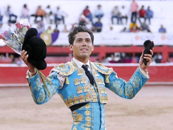 Cort� la �nica oreja