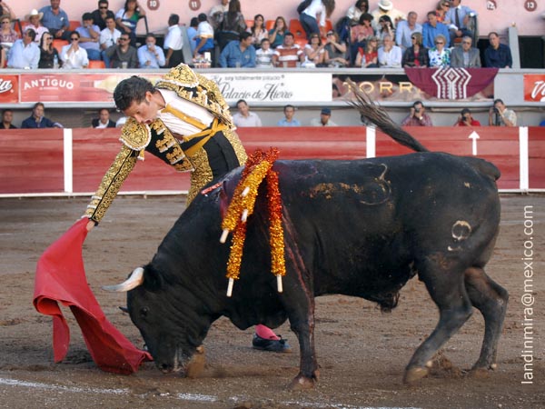 Ochoa inicia la sexta de Feria