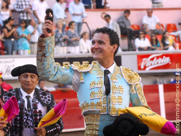 Dos a pulso, con la toledana