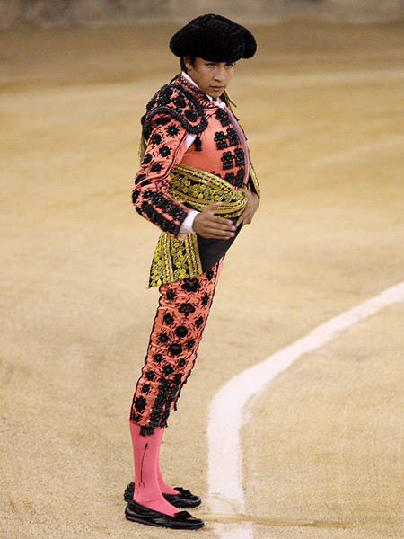 Montoyita deseando suerte