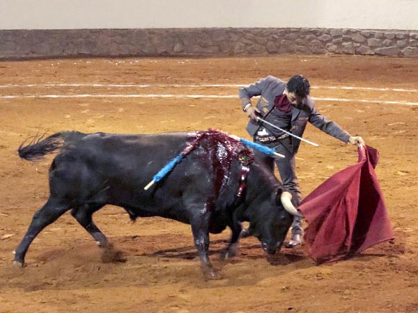 Templando por el izquierdo