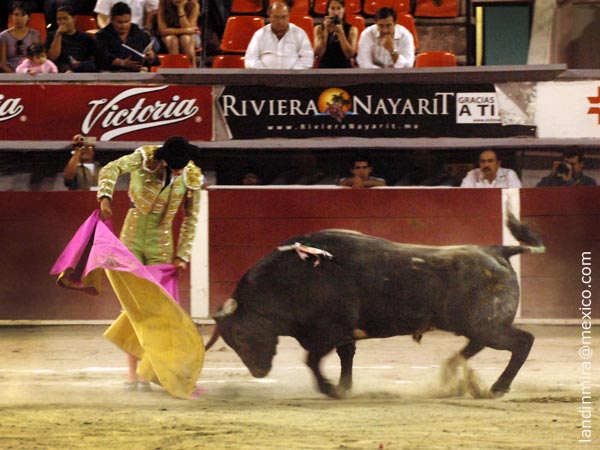 Sergio Flores con el 7o. de regalo