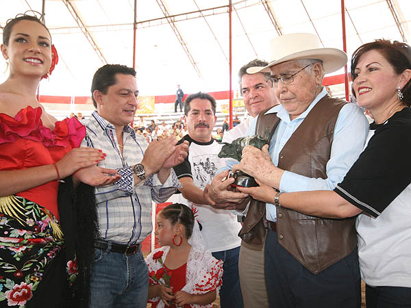Homenaje a Venustiano Pacheco