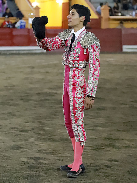 Al tercio tras tres avisos