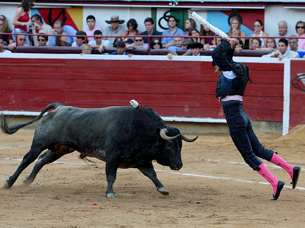 Santana, elev�ndose con soltura