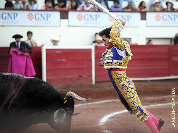 Espectacular en el segundo tercio