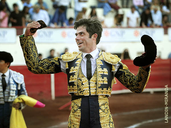 La segunda oreja para Ferm�n