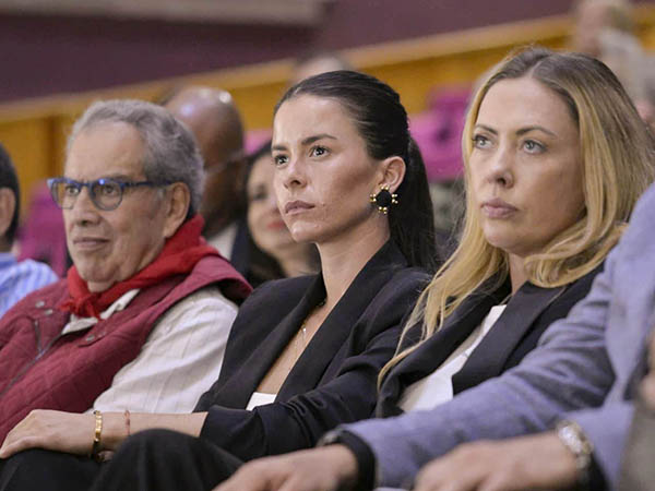 Chava Santilln, Miriam y Monique