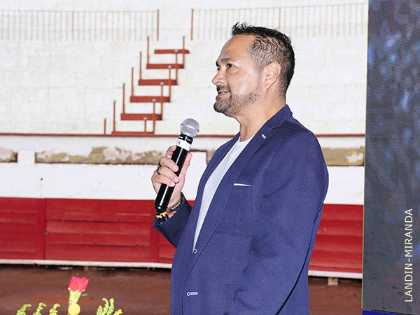 Guillermo Leal en la conduccin