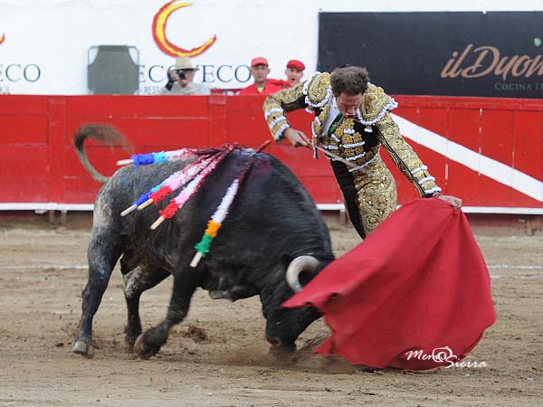 Mejor por el lado zurdo