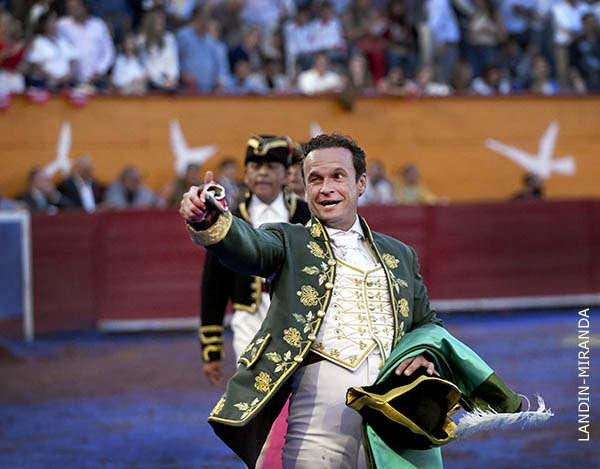 Una oreja, preludio de lo siguiente